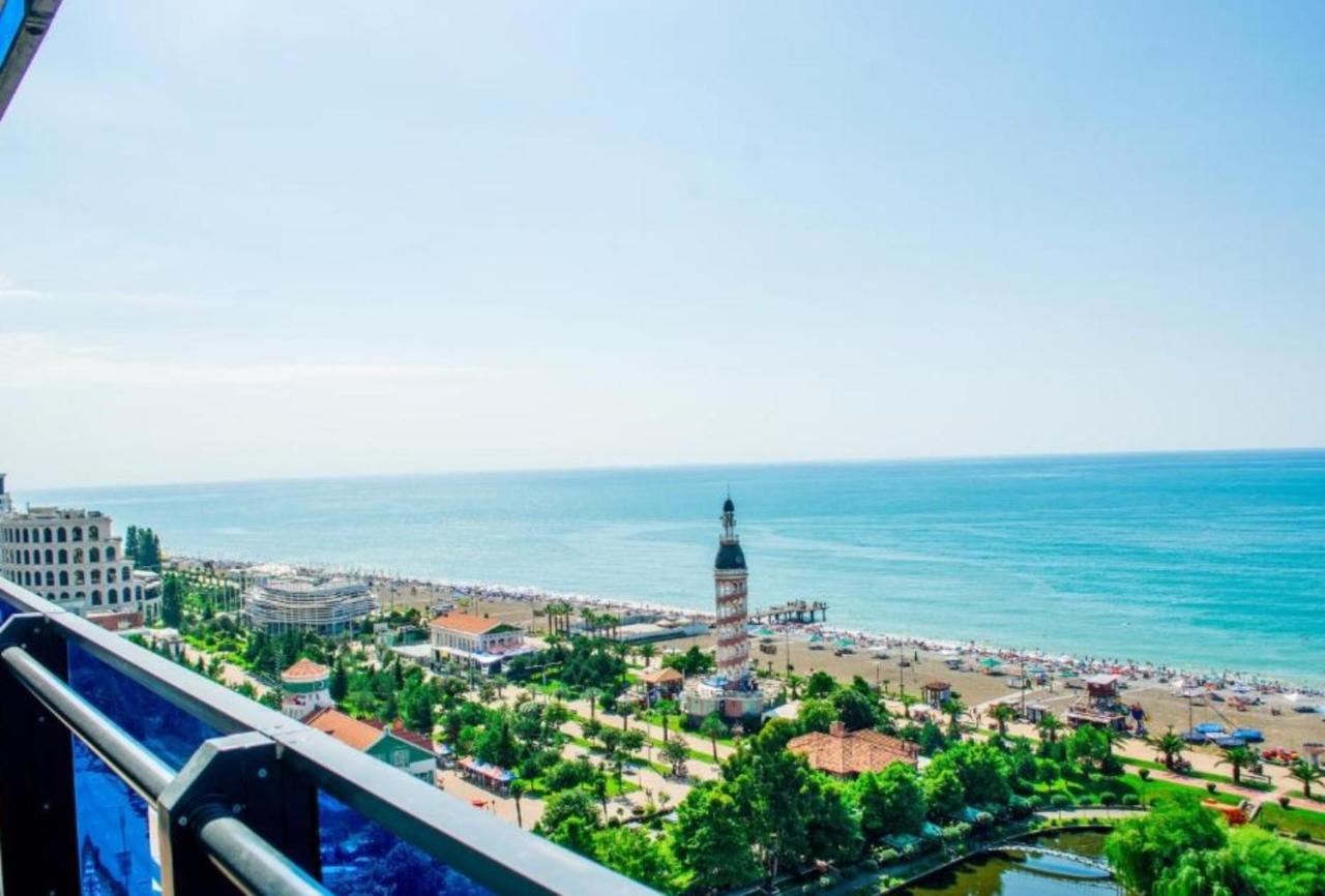 Black Sea Aparthotel Orbi City Batumi Exterior foto